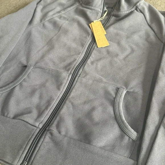 NWT SKIMS Women's Outdoor Track Jacket - Picture 2 of 6